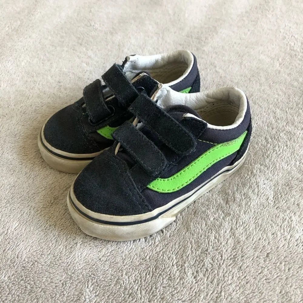 Vans Toddler Old Skool Sneakers